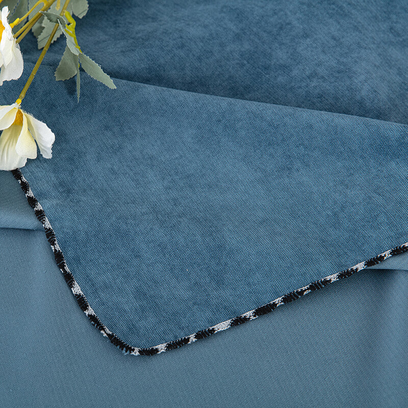 AquaCord Luxe – Waterproof Non-Slip Sofa Throw with Jacquard Edge