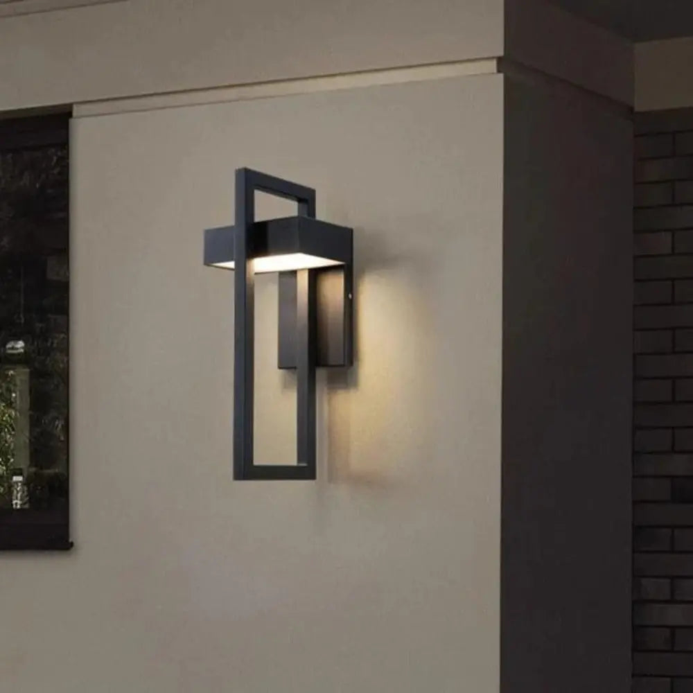 AuraBright – Modern Outdoor Wall Light