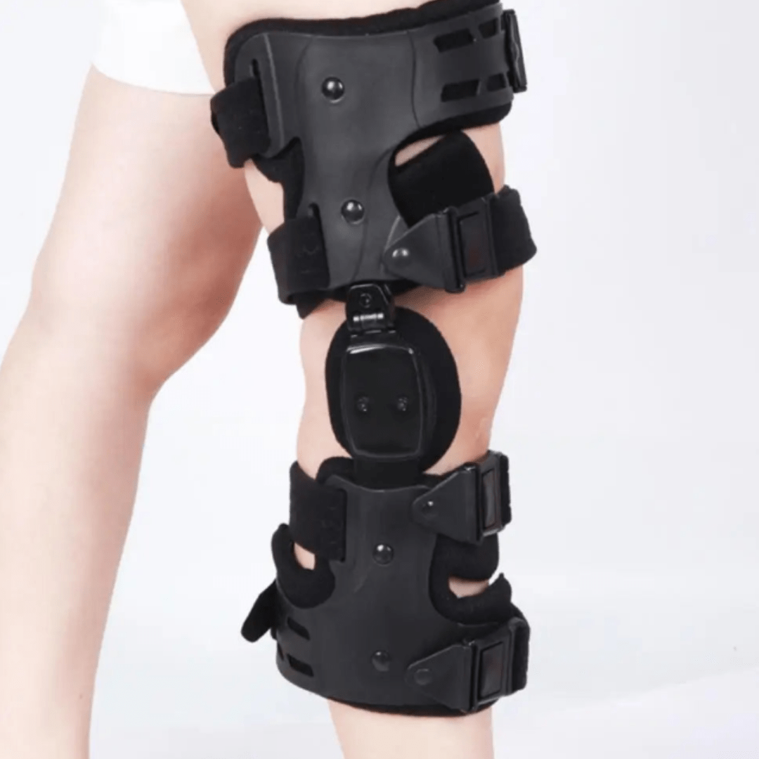 Hinged knee brace