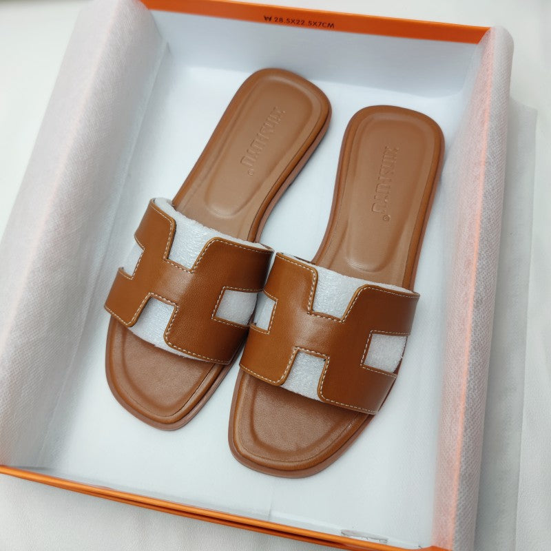 H Sandal | Modern H-Design Sandals