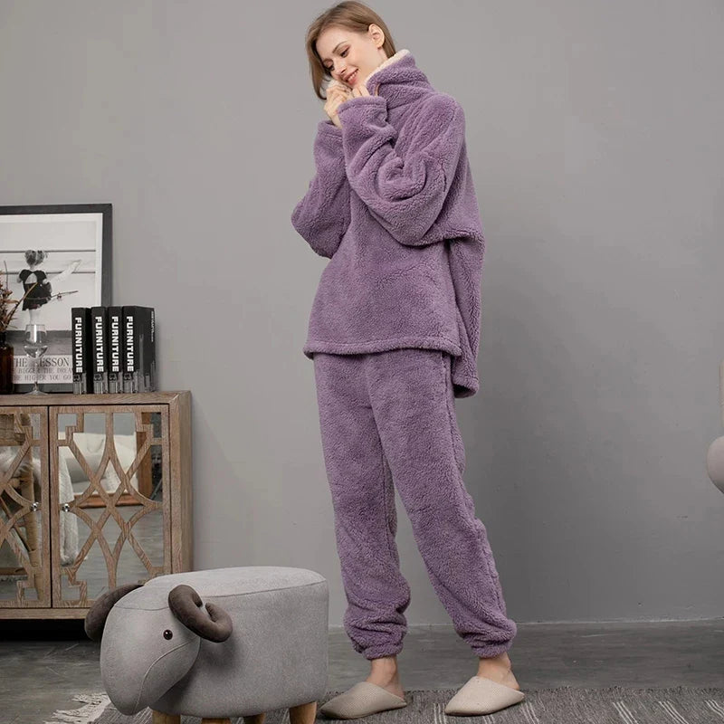Women’s Fleece Pajama Set Long Sleeve Loungewear