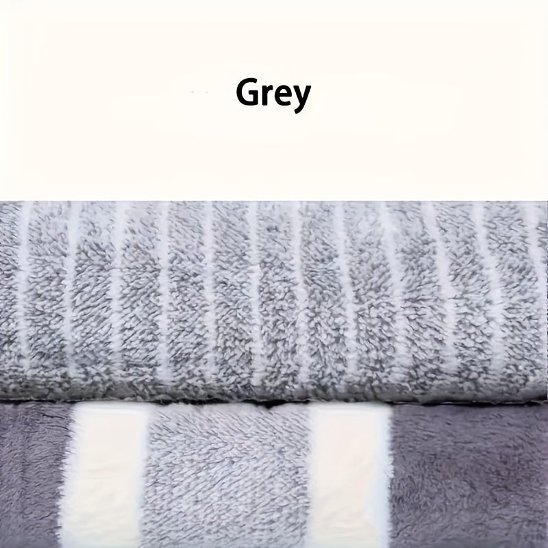 VeluSoft – 8-Piece Bath Towel Set of Soft Coral Fleece