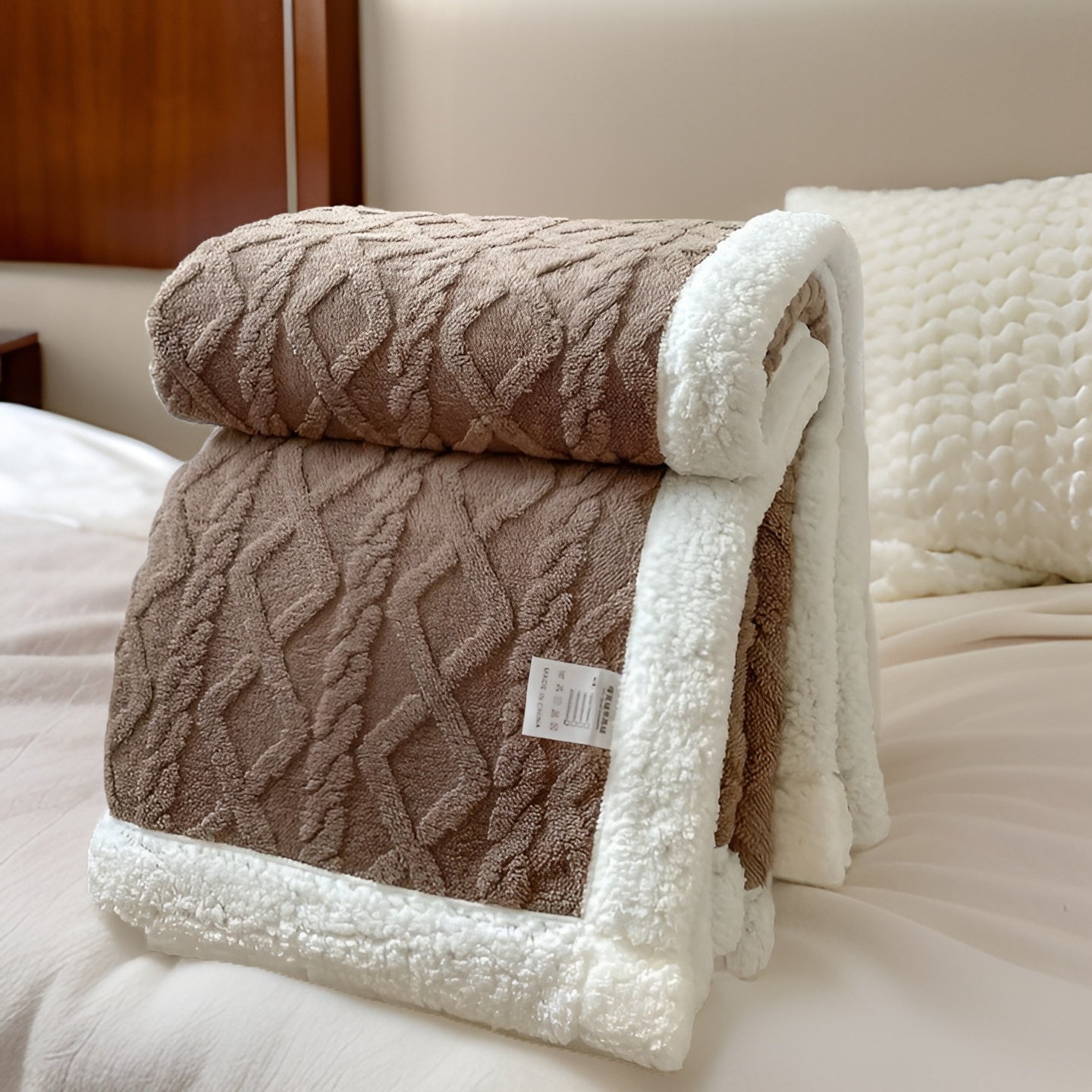 WarmHaven – Reversible Fleece Blanket – Warm & Soft Winter Throw