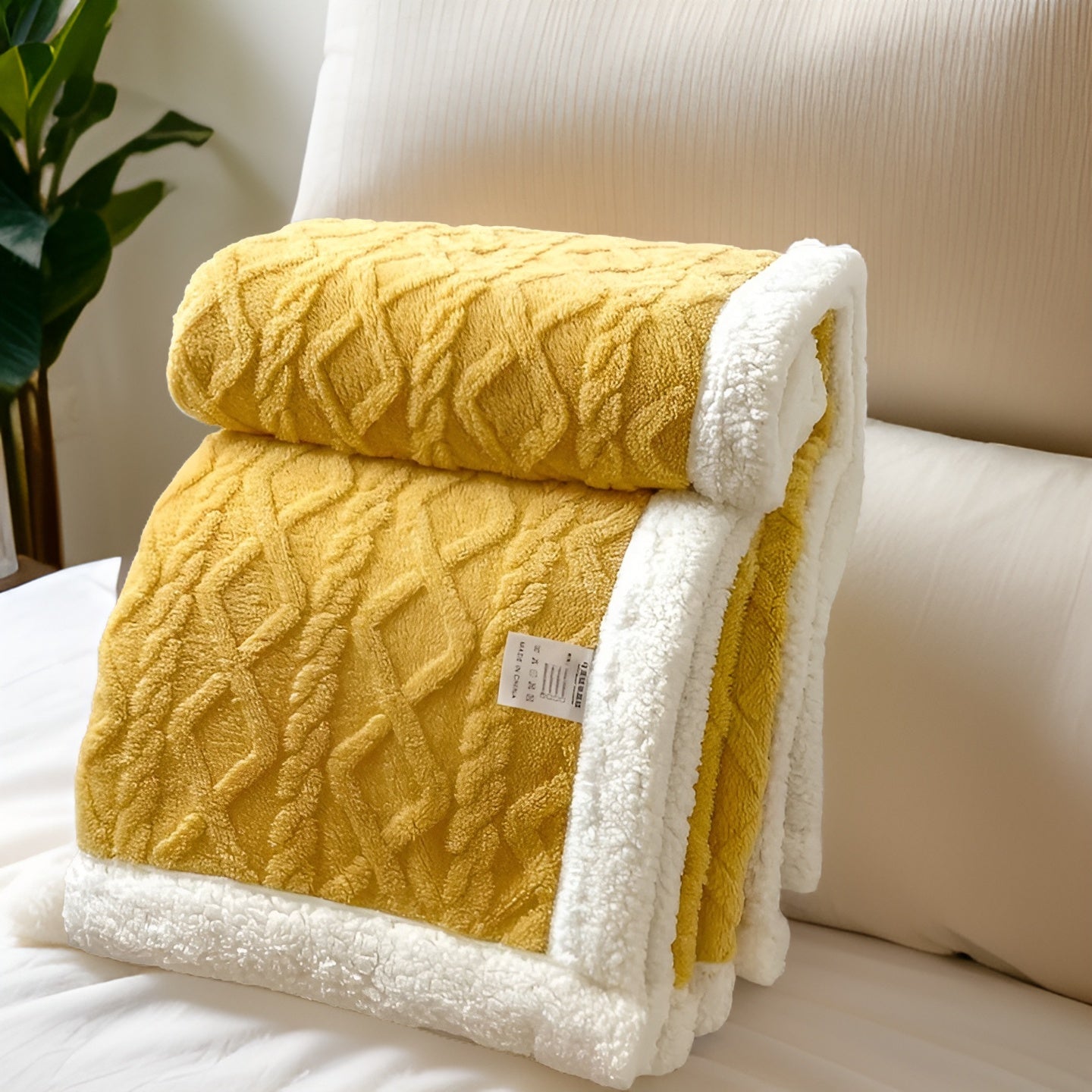 WarmHaven – Reversible Fleece Blanket – Warm & Soft Winter Throw