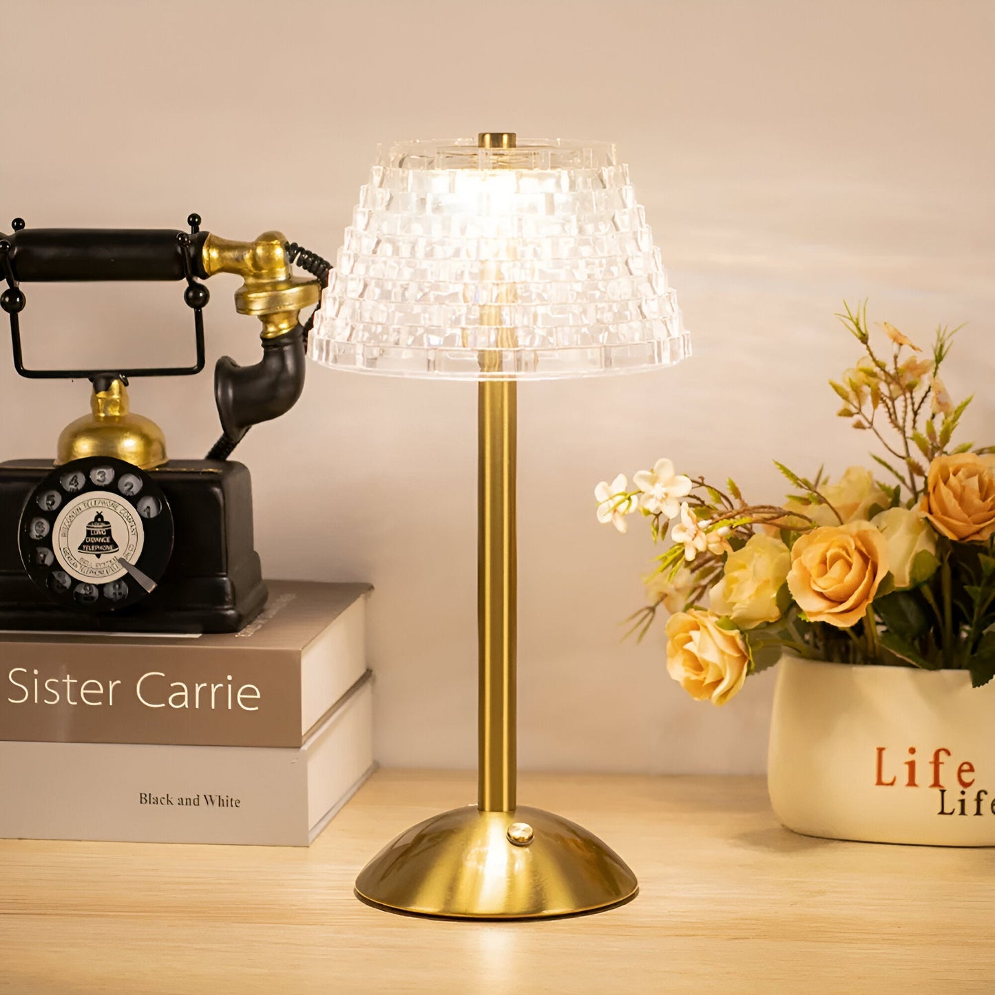 VintageGlow – Elegant Wireless Table Lamp with Timeless Desi