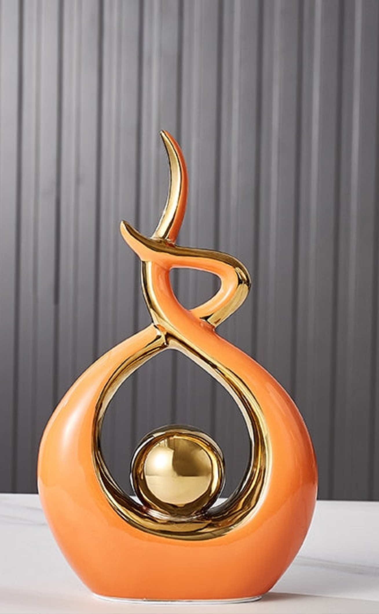 LuxeForm – Abstract Ceramic Sculpture with Gold Accents for Timeless Elegance