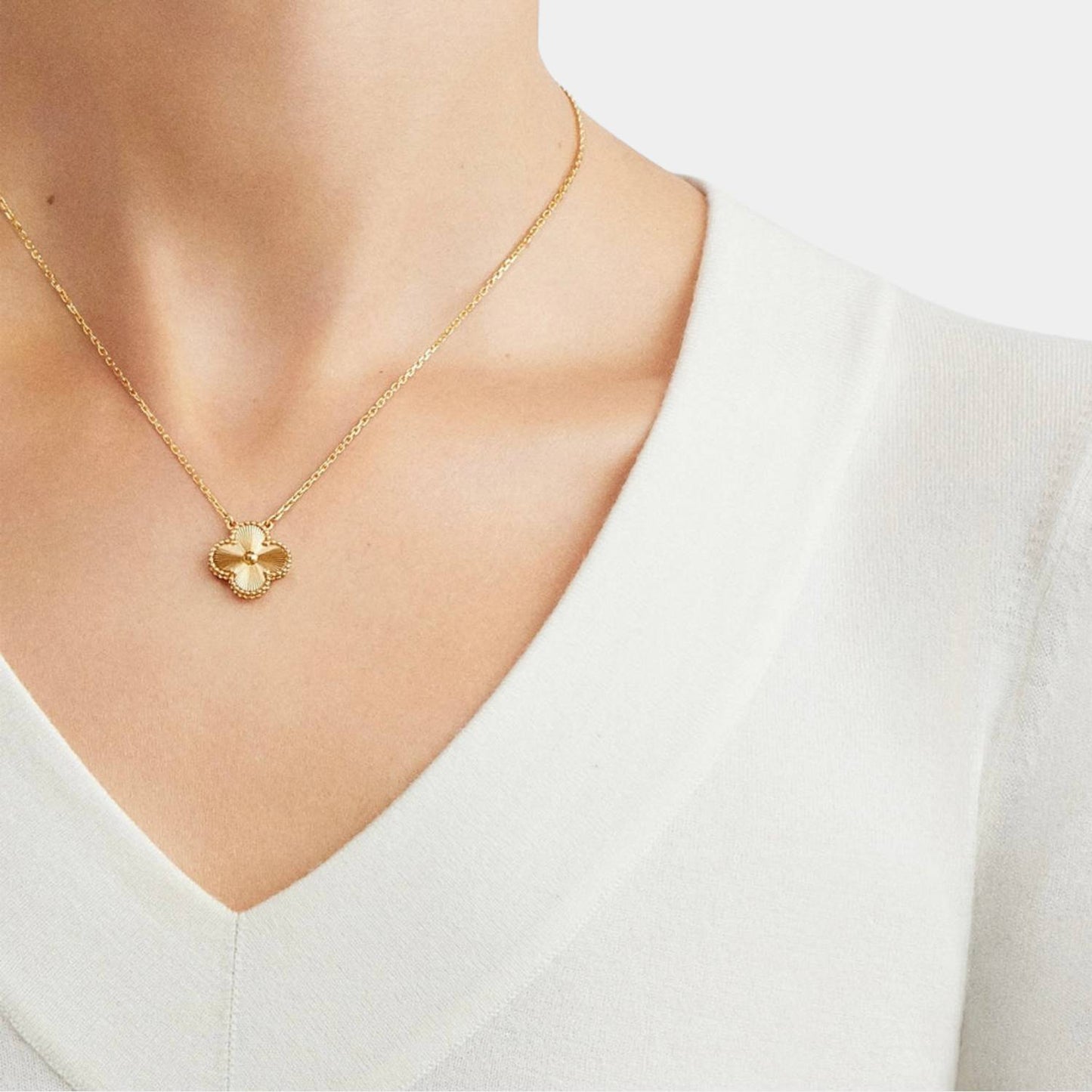 Women’s Minimalist Jewelry Set Necklace Bracelet and Earrings