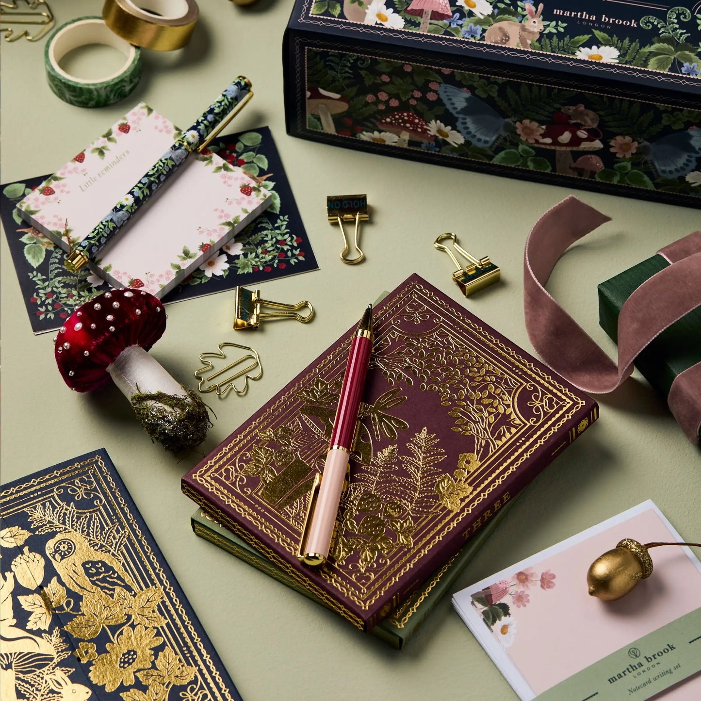 CraftJoy – Creative Advent Calendar with 24 Stationery Surprises