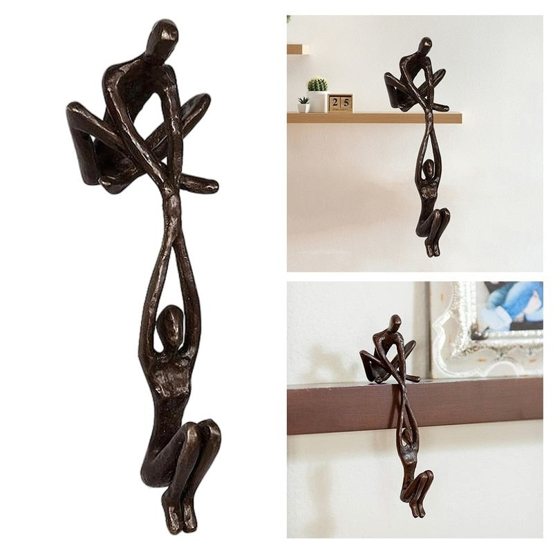 HeartUnity Decorative Statue – Elegant Symbol of Love & Connection