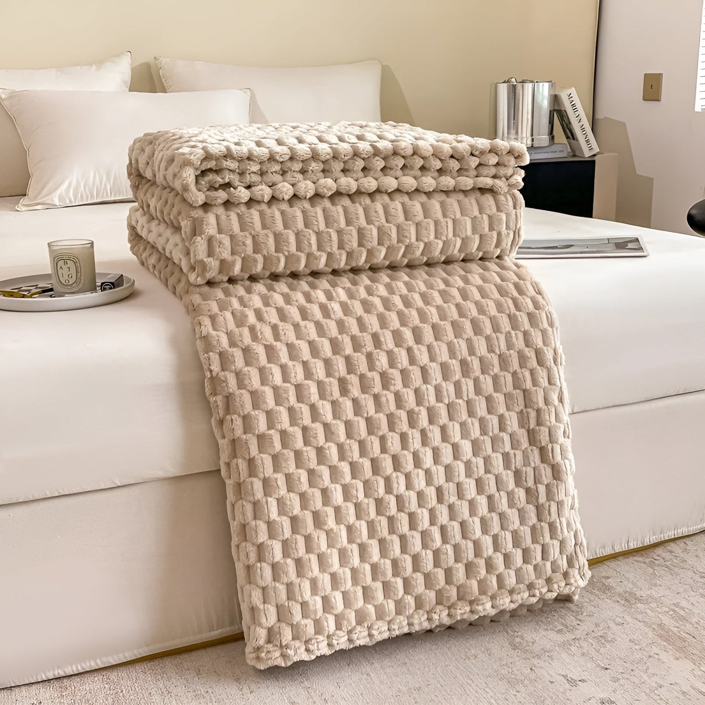 Soft Microfiber Throw Blanket for Sofa and Bed