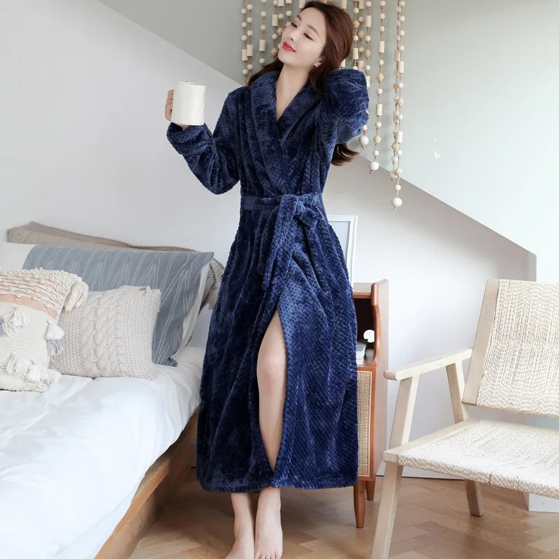 Evi Cozy Fleece Bathrobe – Warm & Ultra-Soft Comfort Robe