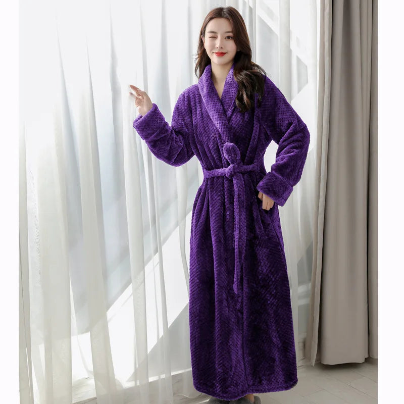 Evi Cozy Fleece Bathrobe – Warm & Ultra-Soft Comfort Robe