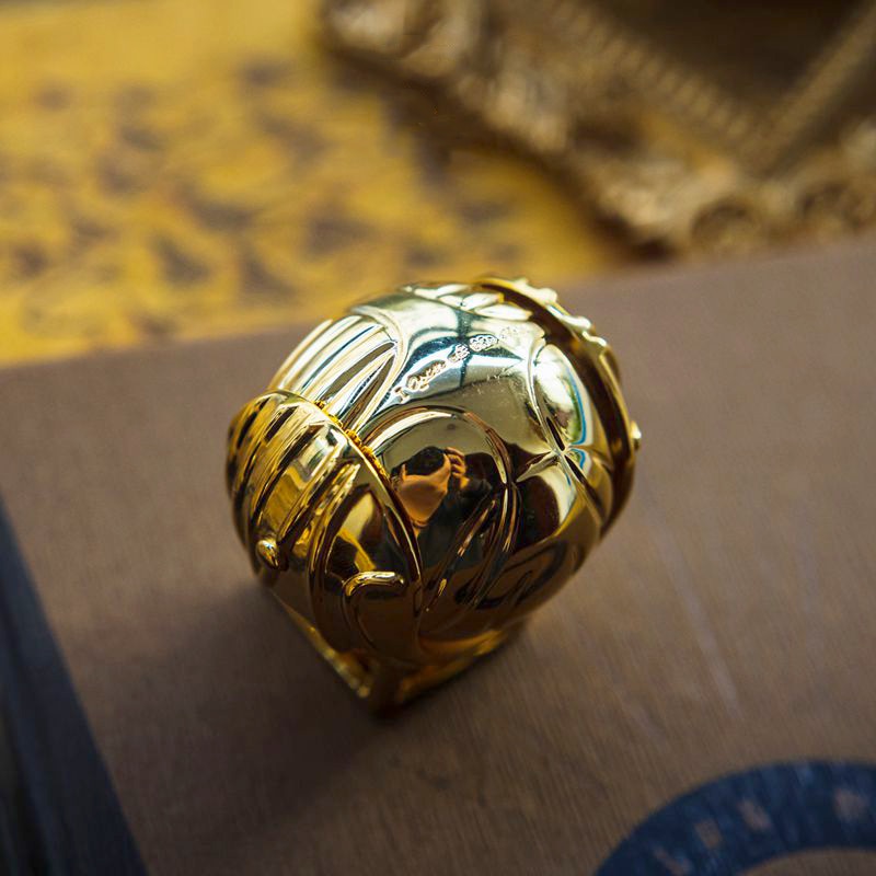 Golden Fang Ring Box | 18K Gold-Plated Movable Luxury Jewelry Box