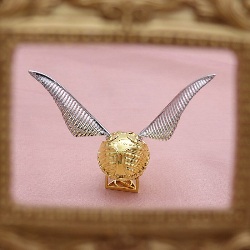 Golden Fang Ring Box | 18K Gold-Plated Movable Luxury Jewelry Box