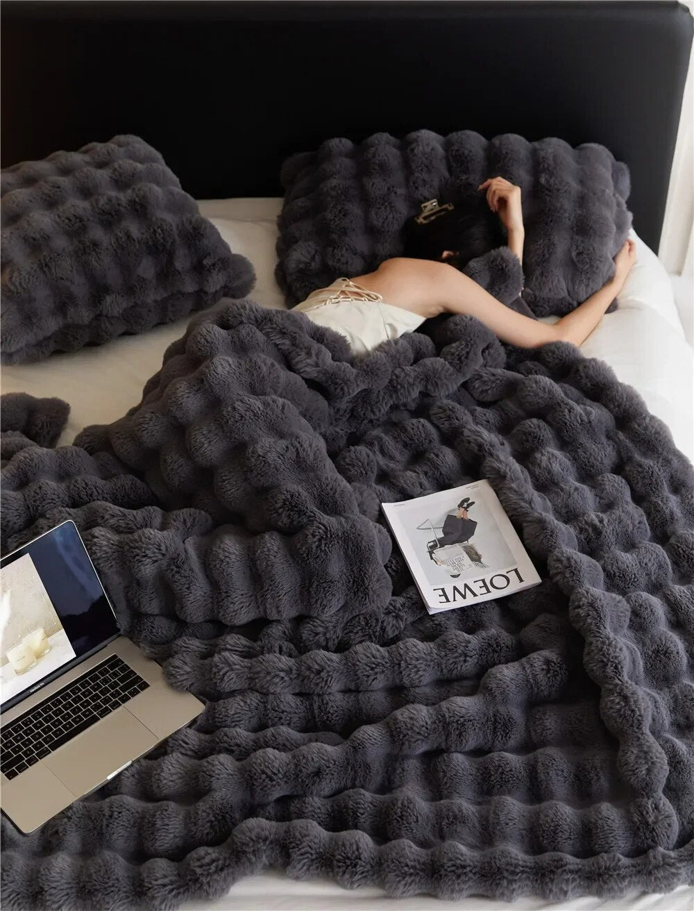 WarmWol Plush Comfort Blanket