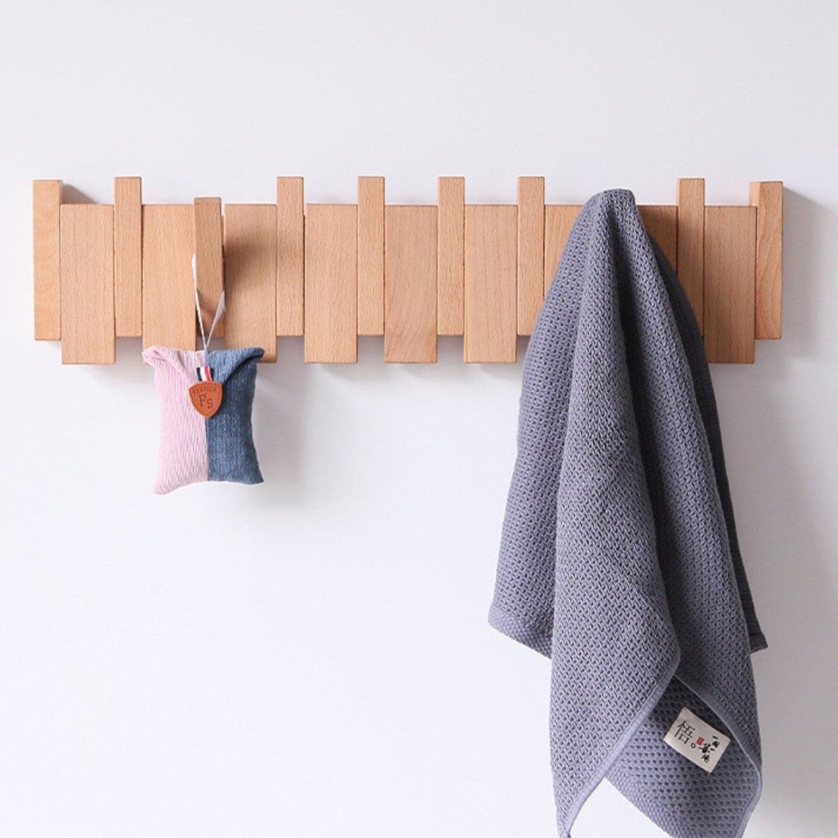 PianoCraft™ – Handcrafted Luxury Wooden Piano Coatrack