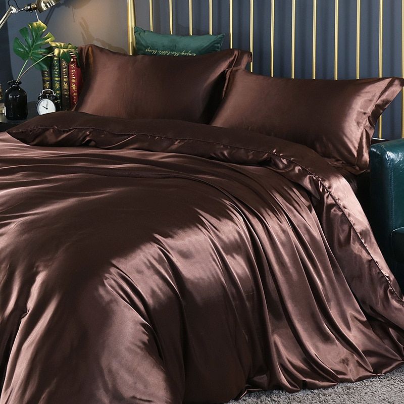 SilkAura - 4-Piece Silk Luxury Bedding