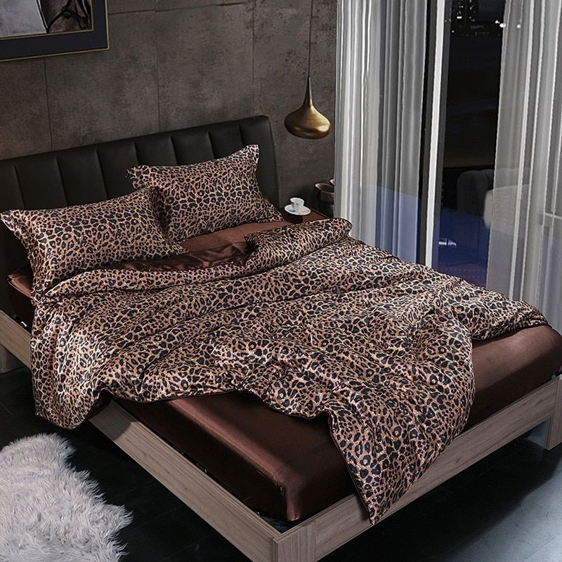 SilkAura - 4-Piece Silk Luxury Bedding