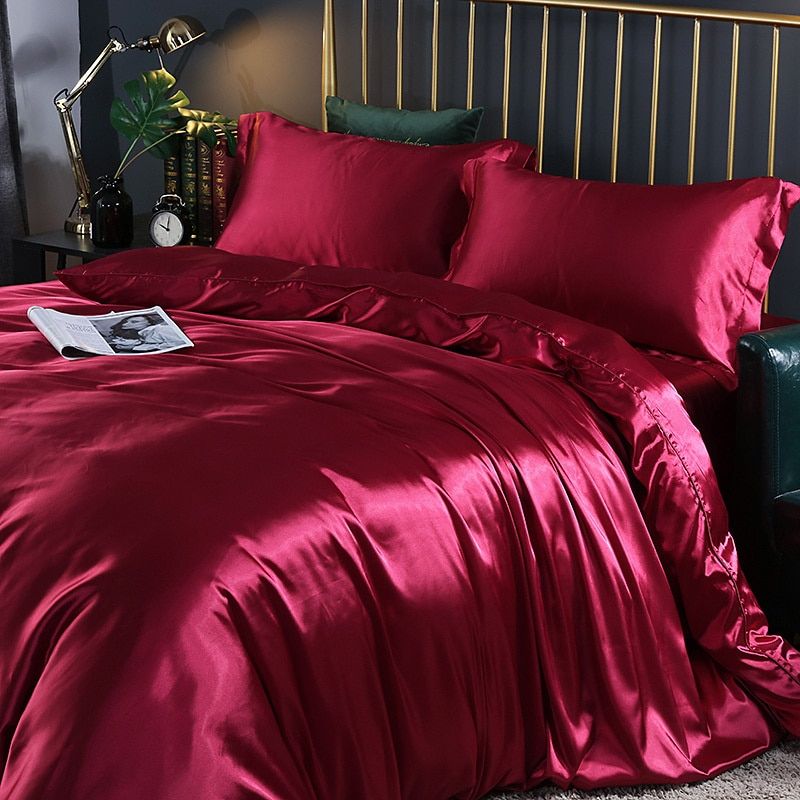 SilkAura - 4-Piece Silk Luxury Bedding