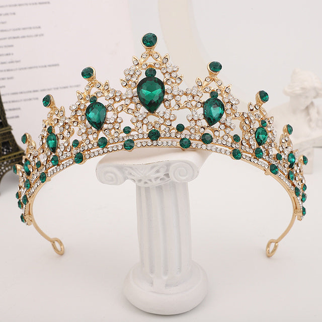 Vintage Crystal Tiara Crown – Gold Tone Elegant Hair Accessory