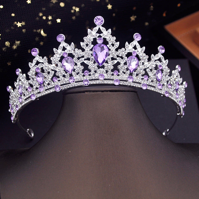 Vintage Crystal Tiara Crown – Gold Tone Elegant Hair Accessory