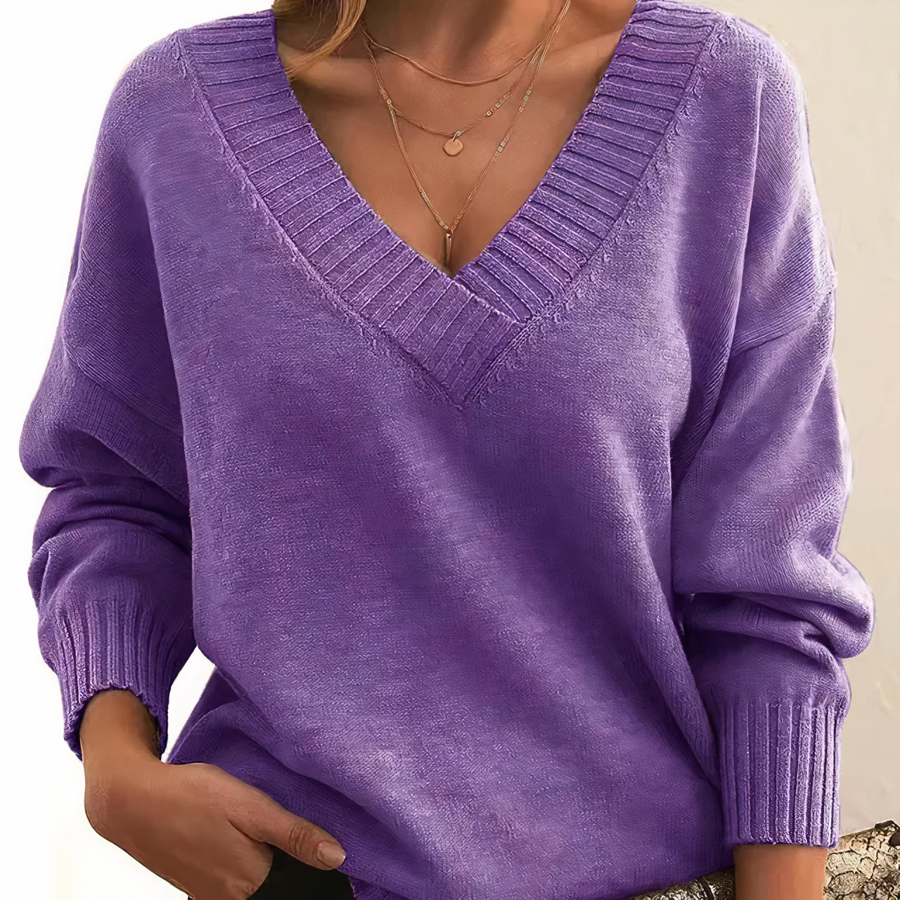 Isabella | Luxury Cashmere V-Neck Sweater for Women