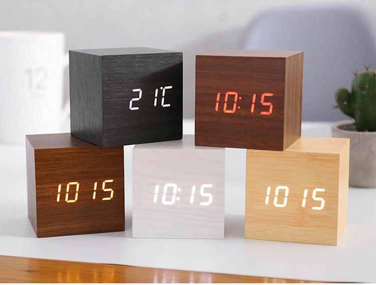 LumiCube – Minimalist LED Alarm Clock with Sound Activation